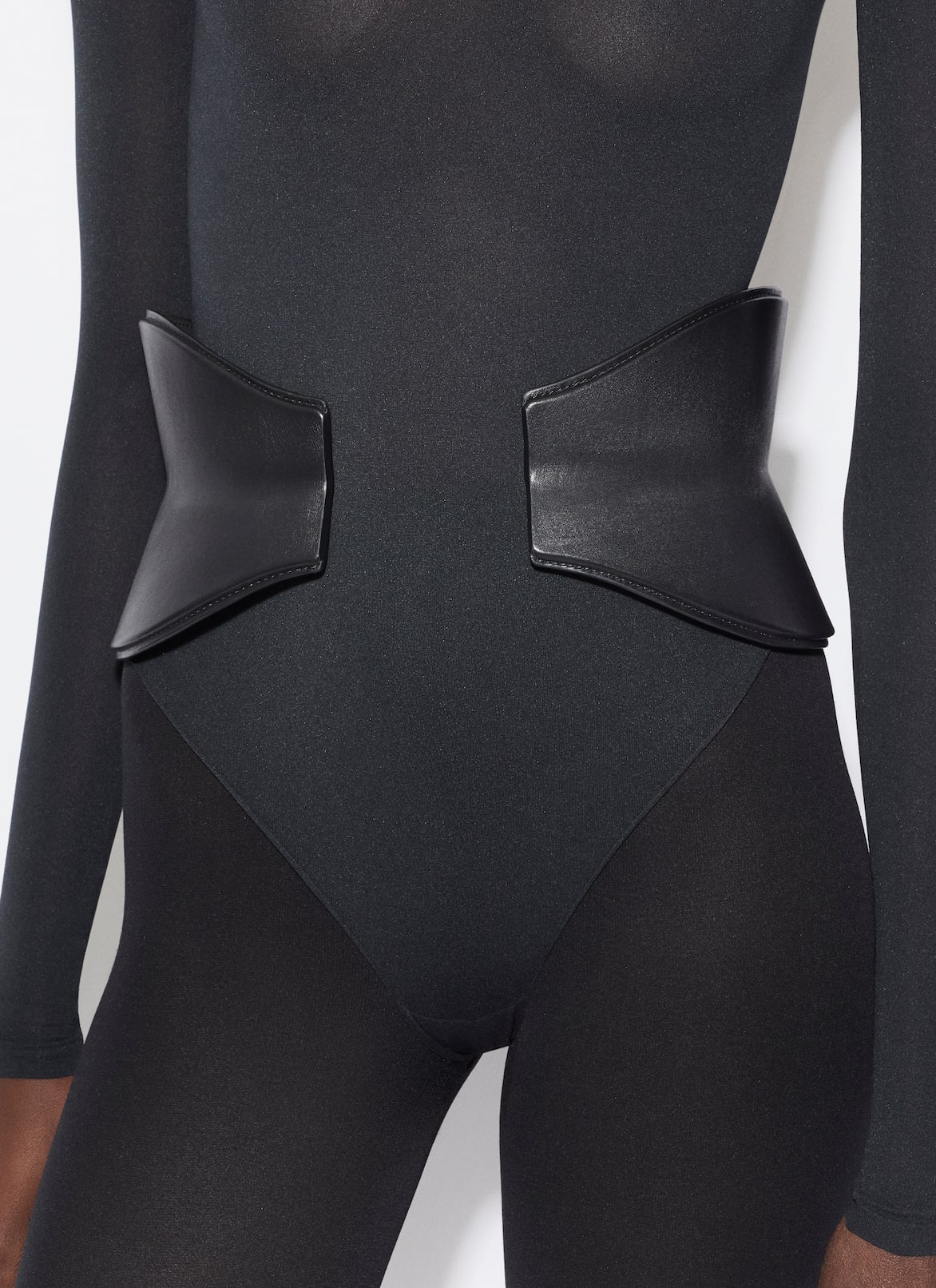 FLEX BUSTIER BELT IN CALFSKIN ALAÏA BLACK FLEX BUSTIER BELT IN CALFSKIN